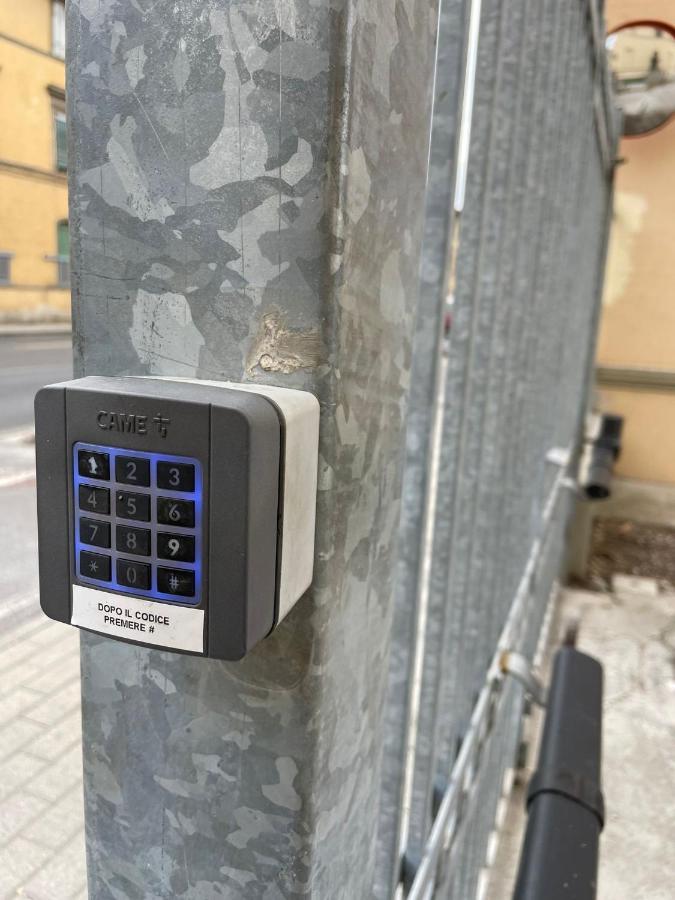 La Finestra Sul Viale Hotel Pisa Buitenkant foto